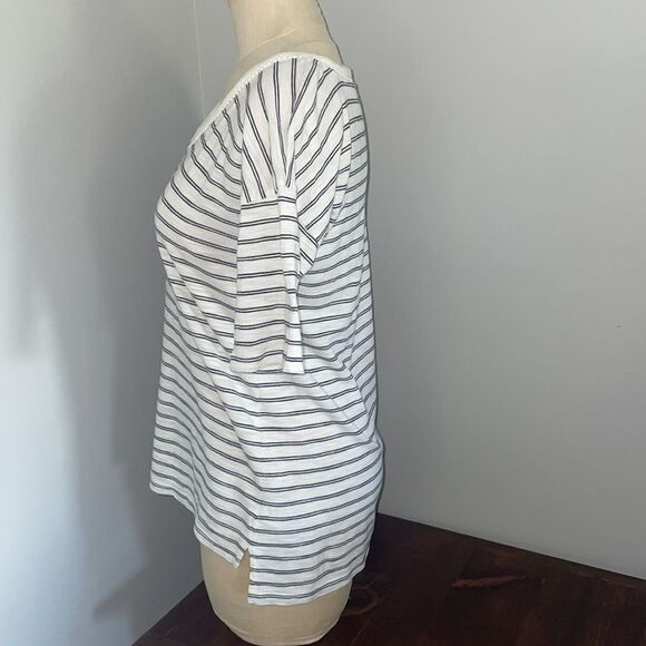 Talbots V Neck Short Sleeve Striped Tee Size XS Petite - Picture 4 of 9